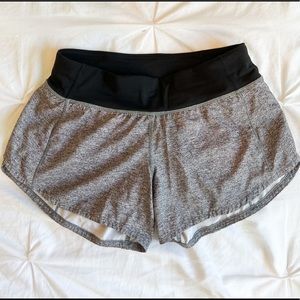 NEVER WORN!! Lululemon Speed Up Shorts in size 2